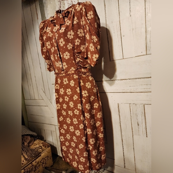 USED BOTTEGA VENETA SILK DRESS - Picture 12 of 17